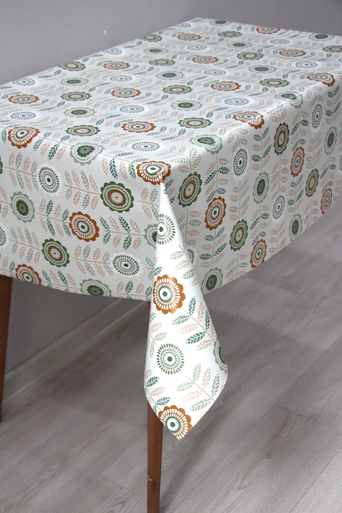 Astarlı Silinebilir Pvc Muşamba Masa Örtüsü 121-A - Yeşil