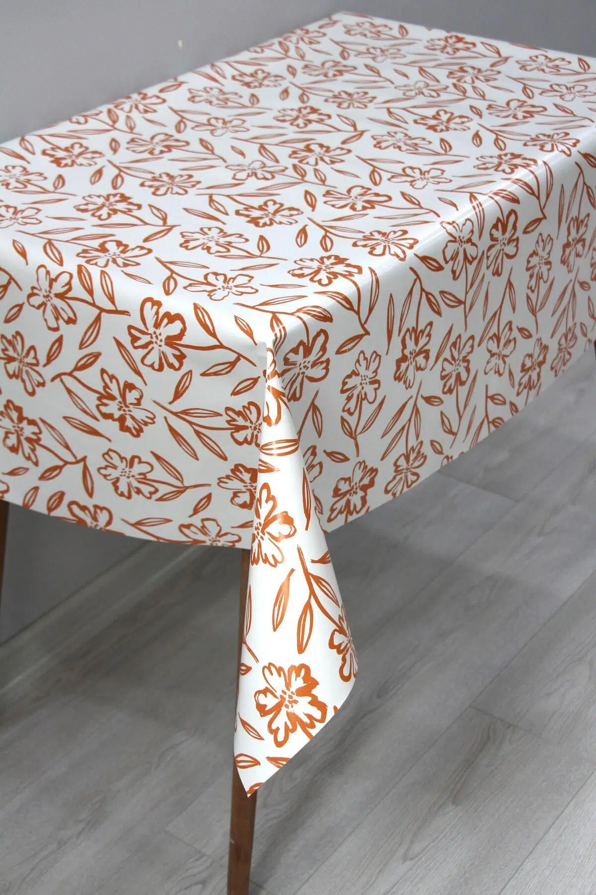 Elyaf Astarlı Silinebilir Pvc Muşamba Masa Örtüsü - Turuncu