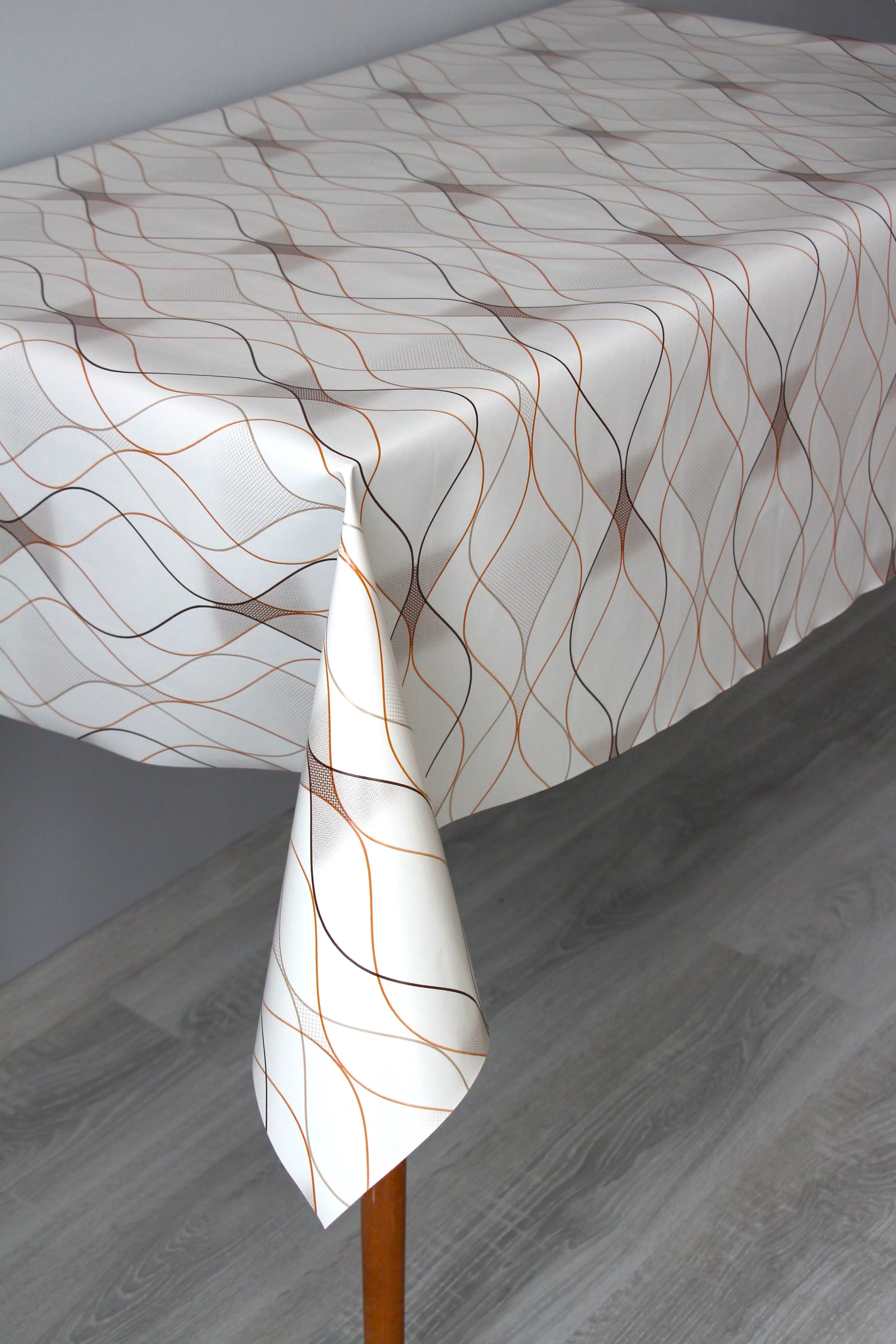 Elyaf Astarlı Silinebilir Pvc Muşamba Masa Örtüsü 205-Dalgalı - Kahve