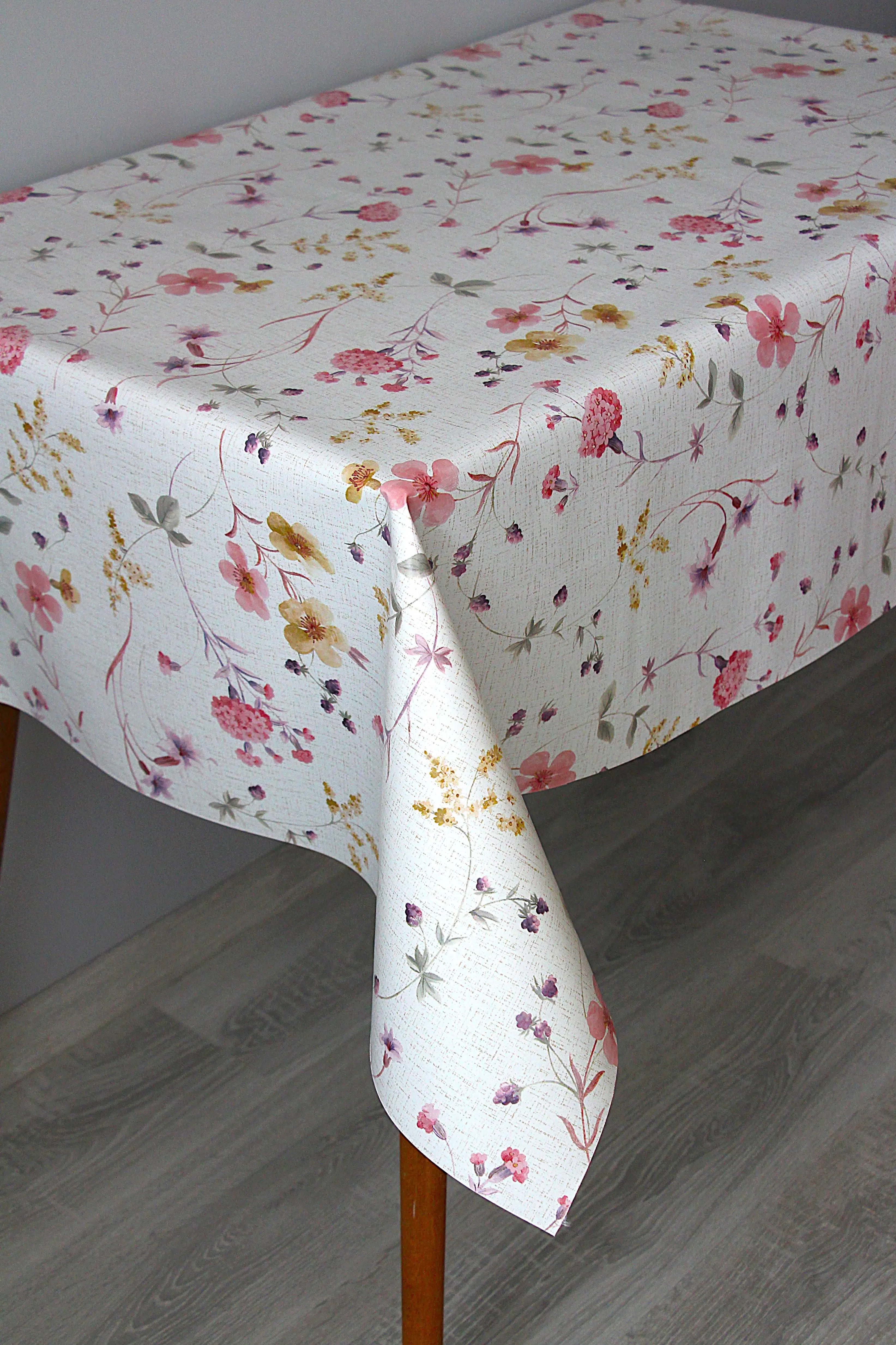 Elyaf Astarlı Silinebilir Pvc Muşamba Masa Örtüsü DekoPastelÇiçek - Pembe